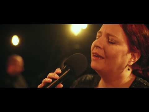 Michaela Schober - Ne Prise Zimt