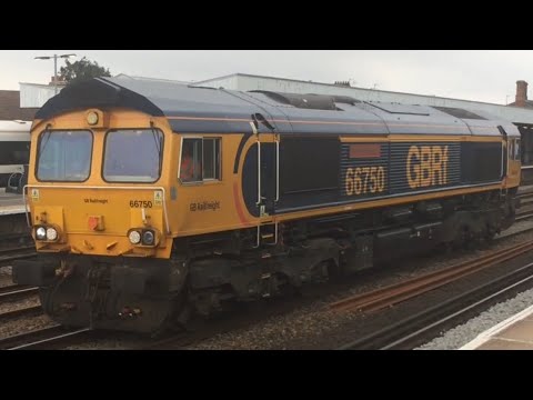 Class 66750 GBRF Light Engine Through Tonbridge 16/8/20