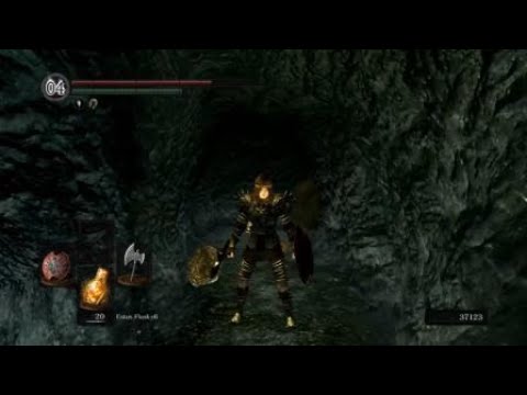 DARK SOULS™: REMASTERED_Bandit finds 1st Crystal lizard in Tomb of the Giants