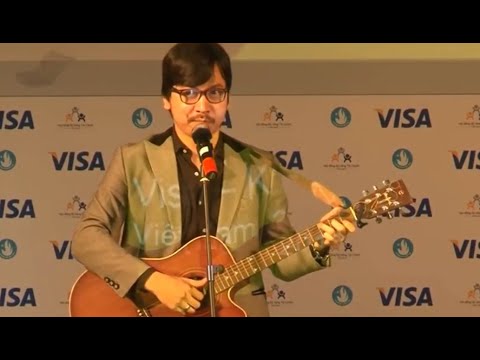Thể hiện bởi Đinh Tiến Dũng