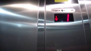 preview picture of video 'Electra talking elevator at Bilu Center in Rehovot(Frid/Aroma building)'