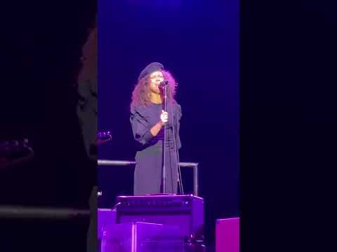 Joe Bonamassa’s end of “Self Inflicted Wounds” guitar solo & Jade MacRae vocally finished. 🥰🎶💕🙏