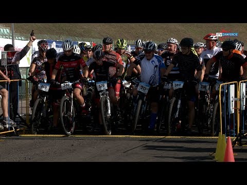 ZAWIERCIE - Półmaratończycy biegli ulicami Zawiercia