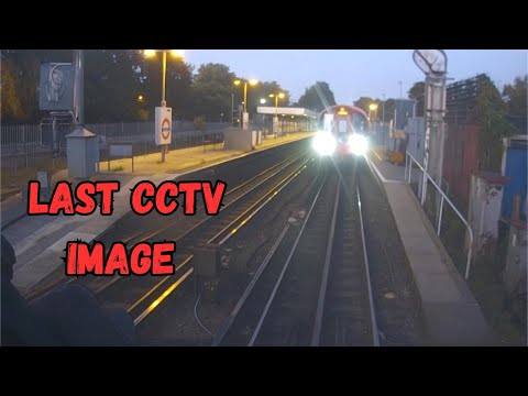 Train Driver Ignores Red Signal and Narrowly Misses Head On Collision