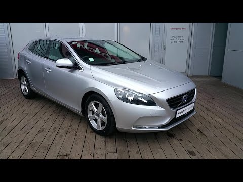 152D862 - 2015 Volvo V40 D2 SE 19,995