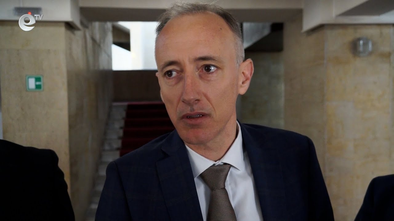 Министър Красимир Вълчев: В новия учебен план се увеличават часовете по математика и природни науки