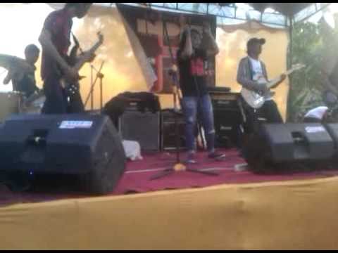 DREAM TO THEY-saling merasakan live in pasir tengah oejoeng beroeng bandung