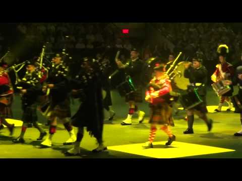 FIMMQ 2011 - Quebec City Military Tattoo - Massed Pipes and Drums 3