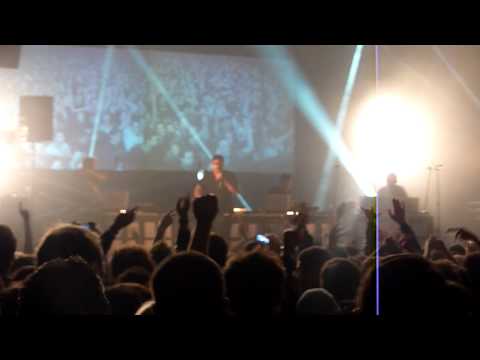 Skank in the Air - Chinese Man @ 104  24/11/11