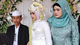 Download lagu Pernikahan Viral Di Kampung Cidomas Sumedang mp3