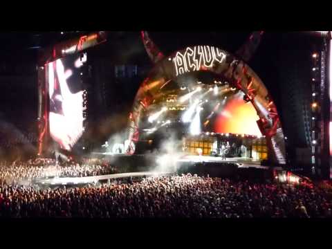 AC/DC - Full Show, Live at MetLife Stadium, NJ on 8/26/15, during their Rock or Bust World Tour!