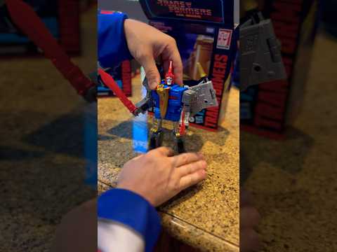 TRANSFORMERS STUDIO SERIES 86 DINOBOT SWOOP REVIEW #transformers #epicvoiceguy