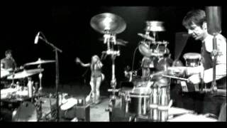 Sheryl Crow - Out Of Our Heads