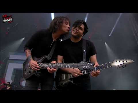 Periphery live at the Download festival -Make Total Destroy 2016 (sub for more)