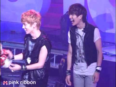 090710 MB ending Onew danced with Key to genie