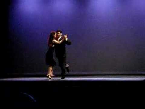  Hernán Rodriguez Chaile  and  Alejandra Zavala  are  dancing  to  the  tango  "  Humillacion  "
