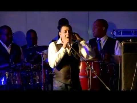 PRESENTASHON ERA DEN FIESTA DI GRUPO DI KARNAVAL TA KI TIN