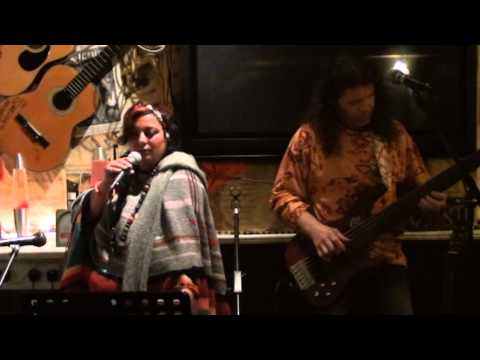 Flower & Jan - MERRY-GO-ROUND