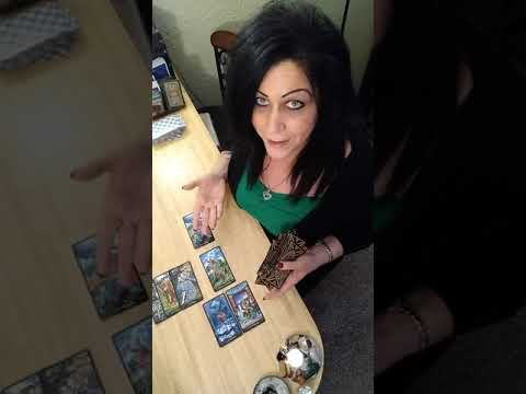🌬️AIR & 🌏 EARTH - HE'S GONNA BURN A WITCH - Combo Tarot Reading Video