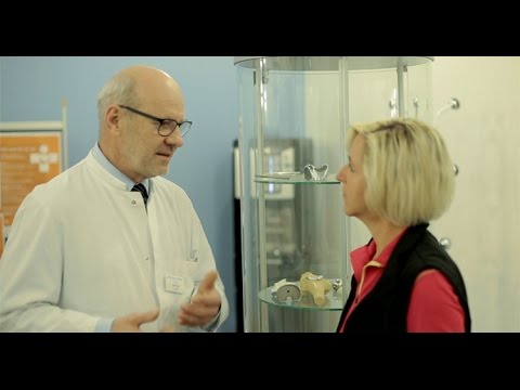 Ersatz von Gelenk des Fingers auf der Hand Maus im Sprunggelenk