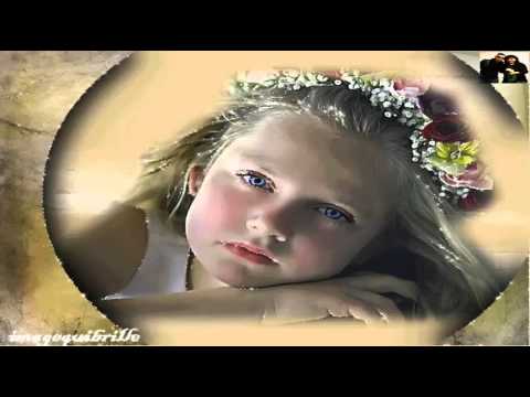 Adrianna Biedrzyńska -Domy niczyje  Montaż Katarzyna Catalina Popławska