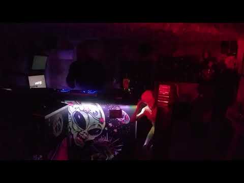 3 bongs deep TV. 004 - Clarkee - 90 minutes of techno trance