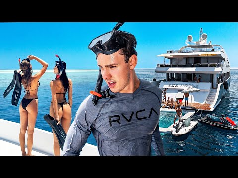 Dream Maldives Trip On A Superyacht