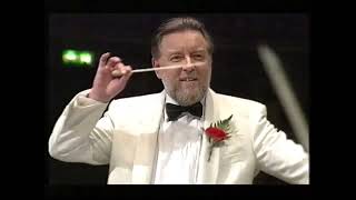 Download lagu Sir Andrew Davis conducts Bach-Elgar: Fantasia & Fugue in C minor - 2000 Proms Last Night mp3 Download lagu Sir Andrew Davis conducts Bach-Elgar: Fantasia & Fugue in C minor - 2000 Proms Last Night mp3