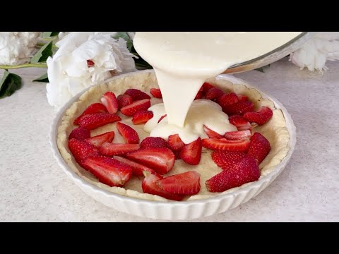 Sweets you'll always want to save for guests! A cake everyone loves!