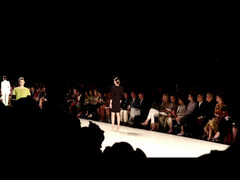 Chado Ralph Rucci Spring 2013 Fashion Show.wmv