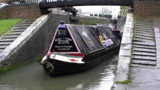 preview picture of video 'Steam Narrowboat 'President' and 'Kildare' 27.04.2012'