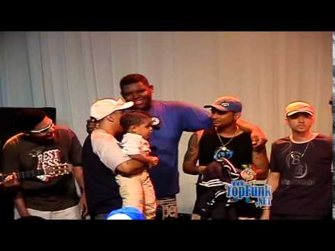 MC CARECA - MEDLEY ( GRAVAÇÃO DO DVD MC CARECA CAPITAL DISCO) RELIQUIA WWW.TOPFUNK.NET