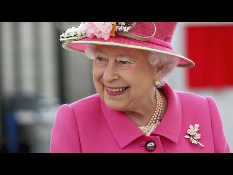 مصر العربية لماذا تحمل ملكة بريطانيا "حقيبة دم" في أي رحلة خارجية؟