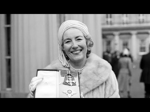 Wartime singer Vera Lynn laid to rest