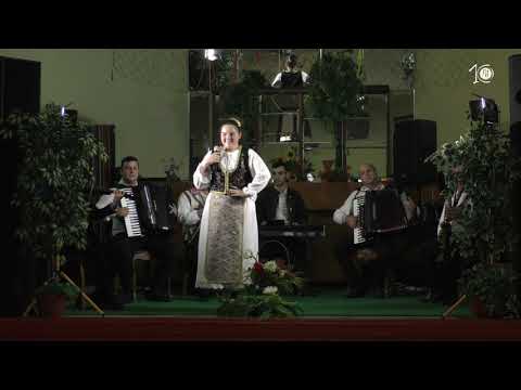 Ruga de la Cerneteaz - Ansamblul Sânziene Bănățene din Giarmata grupa mică