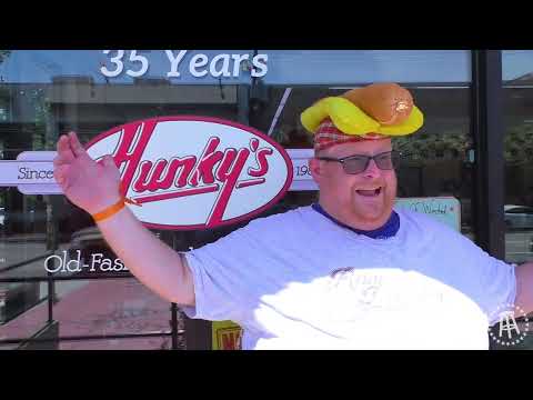 Raw Dogging at Hunky's Old Fashioned Hamburgers (Dallas, TX)