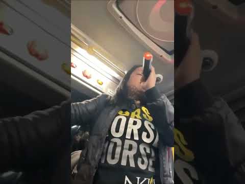 Queens y Tafari transporte público #bogota #colombia #rap #short #shortvideo