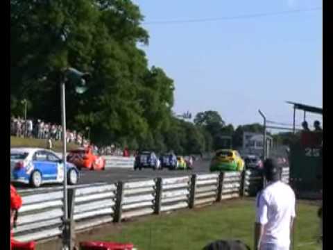 Oulton Park BTCC 2009 Race 3 line up and start