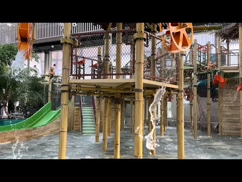 Center Parcs Allgäu Aqua Mundo (Schwimmbad) Reifenrutschen, Wildwasserbahn, Kinderland, Wellenb. 2/3