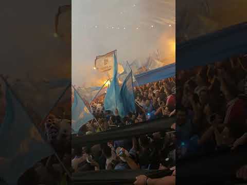 "MINUTO 68 " Barra: Los Piratas Celestes de Alberdi &bull; Club: Belgrano