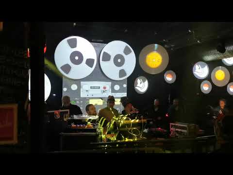 RUB A DUB ARENA #1 : UBIK sound system & Dapatch