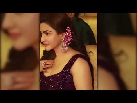 Honey Rose Feels Uncomfortable With Her Dress