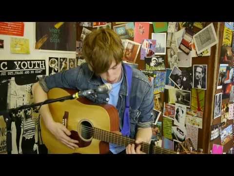 In Session: Sam Airey 'The Blackout' // Drowned in Sound