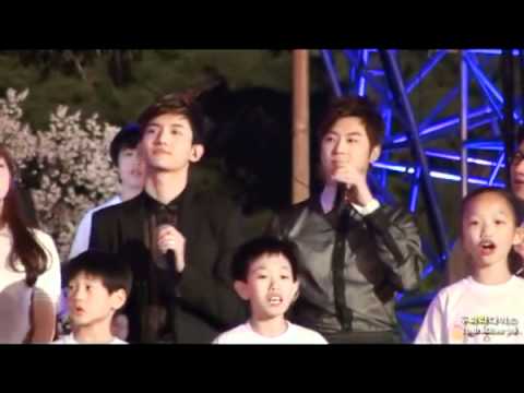 [FANCAM] 110414 Girl's Day Minah - Ending Song @ Sharing Plus Festival