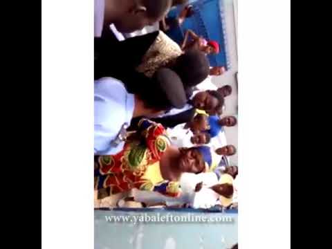 Woman Caught On CCTV Stealing Worshippers’ Valuables In RCCG Church (Video) Woman Caught On CCTV Stealing Worshippers’ Valuables In RCCG Church (Video)