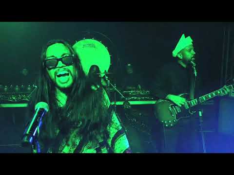 monoloQue , Kimal & NJWA - Selamatkan Legasi ( Versi Upacara )