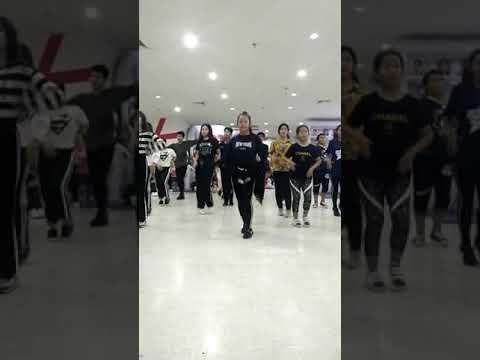 พี่เพลงเรียนเต้น cover Black Dress #clc (selected group)#ep.1