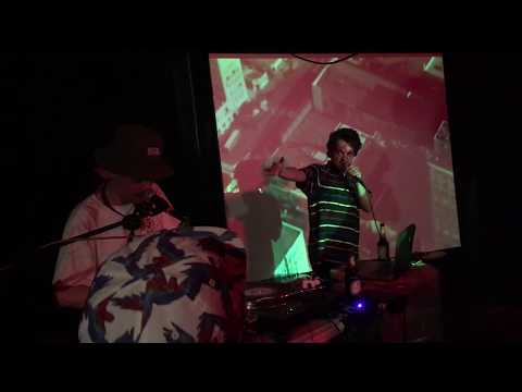 RETROGOTT - 2Trackboy & Echomann - ESMUSSSOSEIN - LIVE
