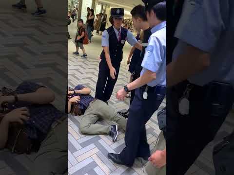 マクドナルドの不快な写真:従業員が写真をツイートし、予告なしに解雇される