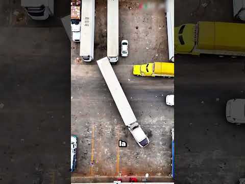 Ne clignez pas des yeux, sinon vous allez rater ce coup de main au stationnement